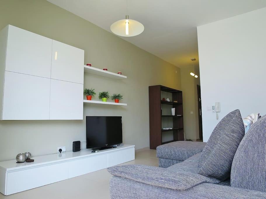 Modern Luxury Penthouse In Perfect Sliema Location Exterior foto